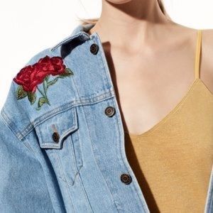 Beautiful Aritzia Jean Jacket Size Large